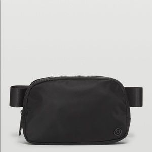 LULULEMON EVERYWHERE BELT BAG *1L
